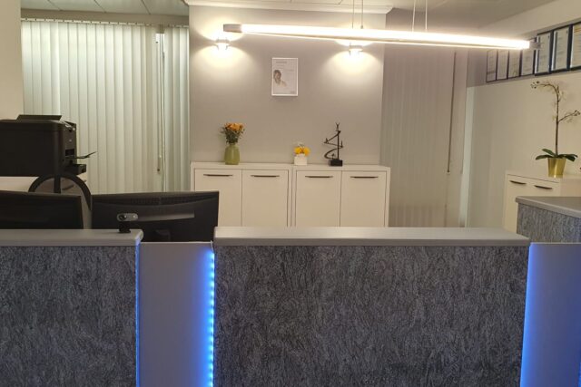 Vorort Darmstadt: volldigitale moderne 3-4 Stuhl Praxis auf 180qm mit Kaufoption für die Räume