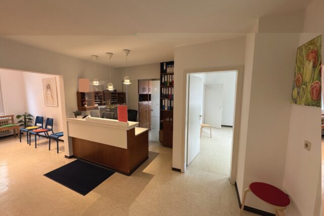 KFO südlich Stuttgart: Alterspraxis mit Option zum Umzug in freie Praxisräume